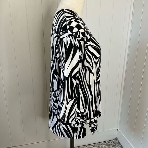 A Touch of Class Clothing Women S/M Tunic Top Black White Abstract Print Stretch - Picture 4 of 11